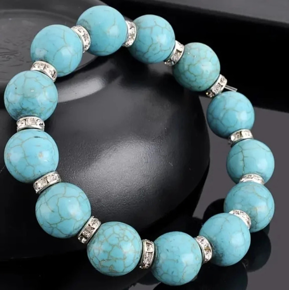 Pretty faux turquoise beaded bracelet with CZ, round shape - Picture 4 of 9